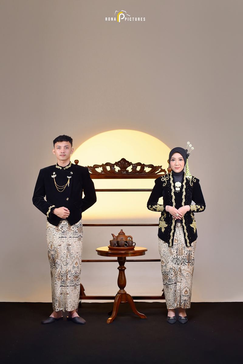 Photo Studio - Rona Pictures
